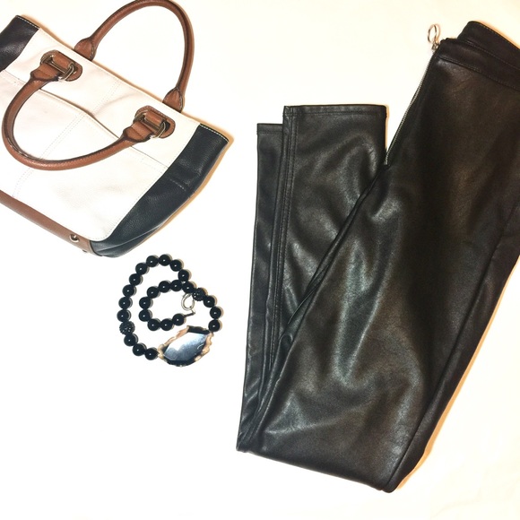 Faux Leather Skinny Pants - Picture 5 of 6